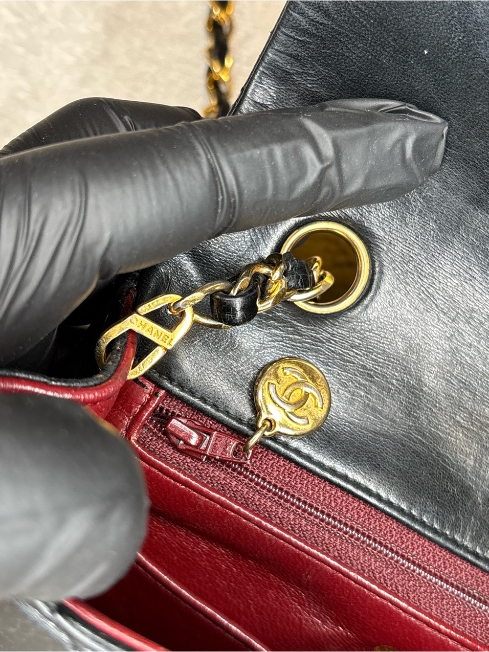 CHANEL Vintage Mini Matelasse Black Quilted Leather Shoulder Bag with Gold Chain - Picture 14 of 16